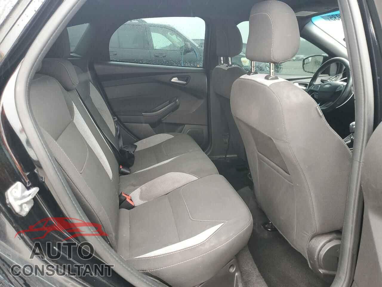 FORD FOCUS 2017 - 1FADP3L97HL332980