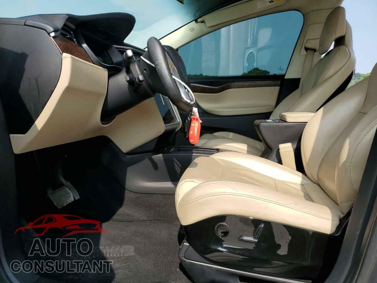 TESLA MODEL X 2017 - 5YJXCBE23HF040517
