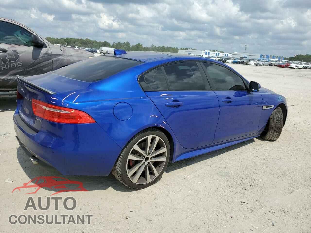 JAGUAR XE 2017 - SAJAF4BV9HA960363