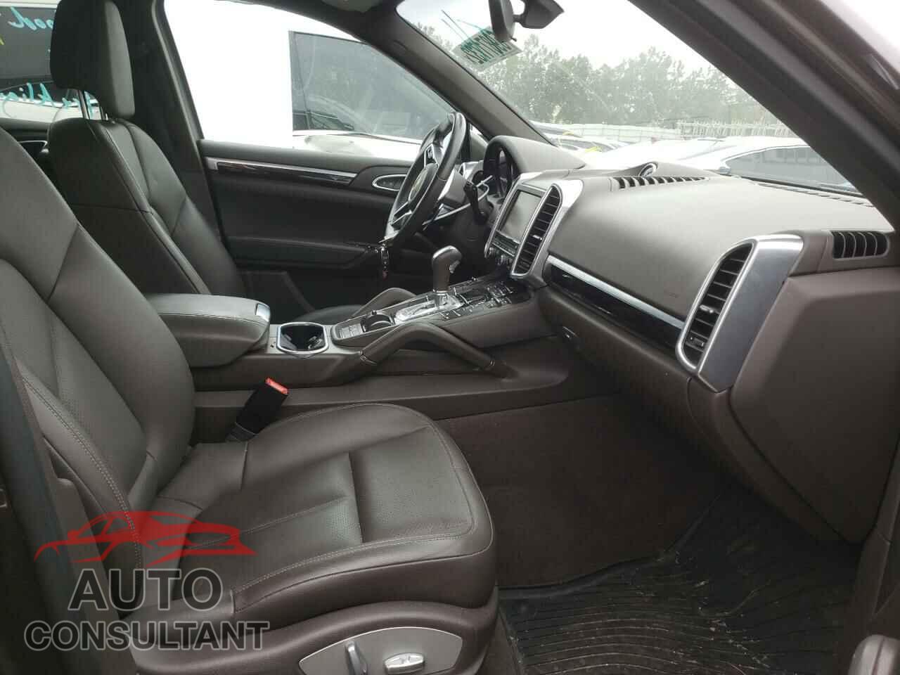 PORSCHE CAYENNE 2016 - WP1AA2A21GLA11383