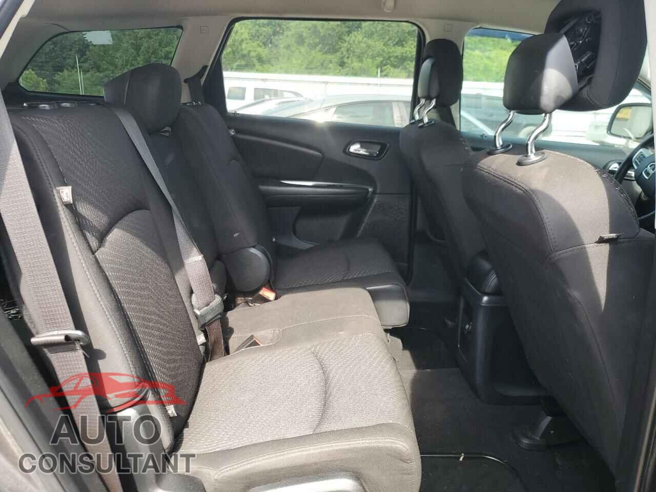DODGE JOURNEY 2015 - 3C4PDCAB9FT617431