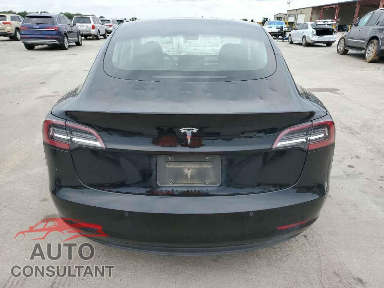 TESLA MODEL 3 2019 - 5YJ3E1EA8KF296847