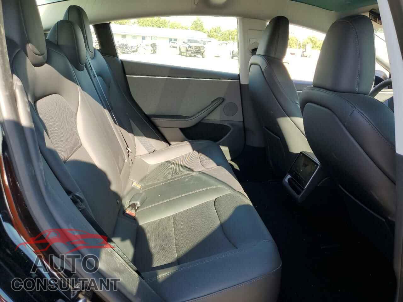 TESLA MODEL 3 2024 - 5YJ3E1EAXRF783090