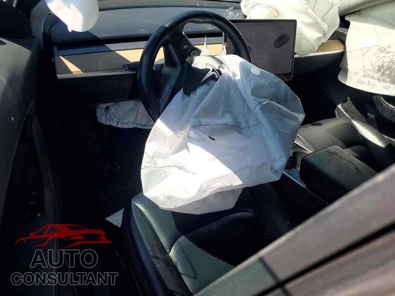 TESLA MODEL 3 2018 - 5YJ3E1EA5JF102032