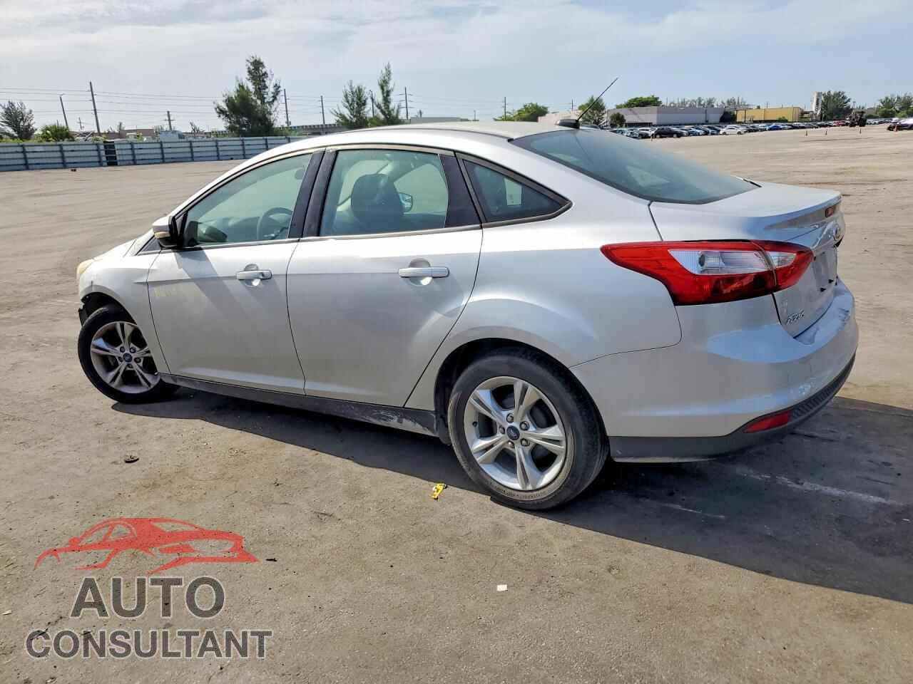 FORD FOCUS 2013 - 1FADP3F28DL136040