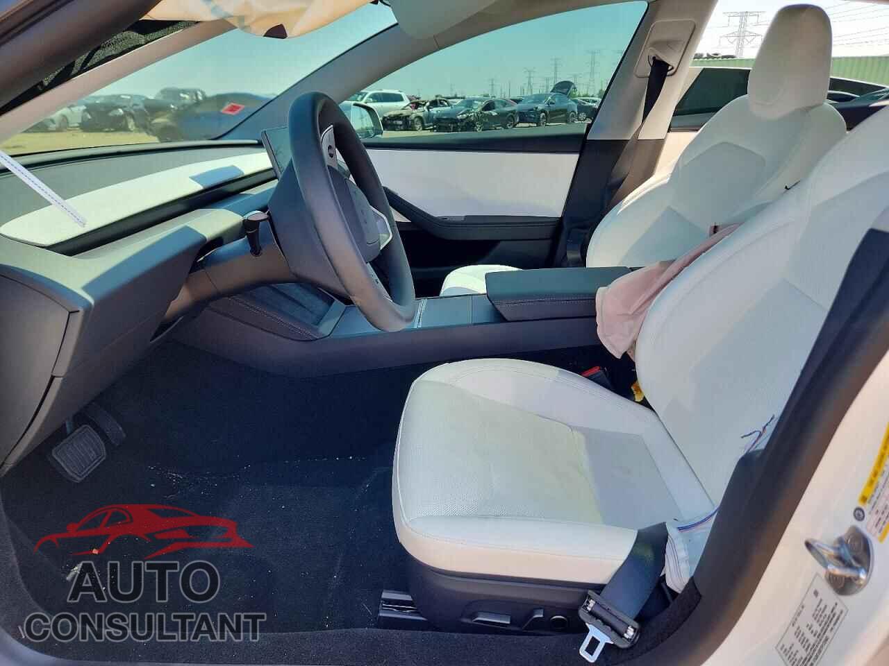TESLA MODEL 3 2026 - 5YJ3E1EB7TF172403