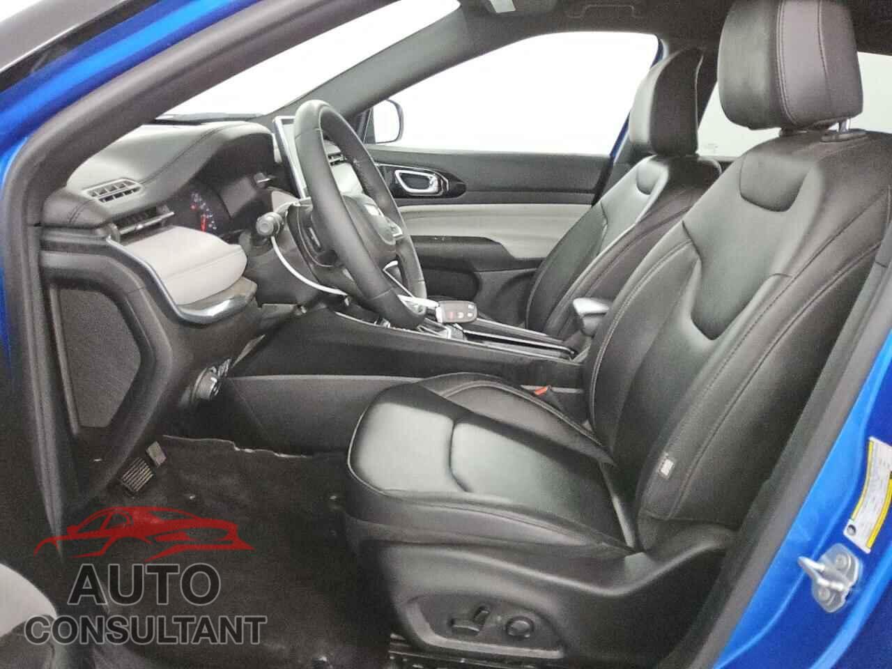JEEP COMPASS 2025 - 3C4NJDCN3ST525903