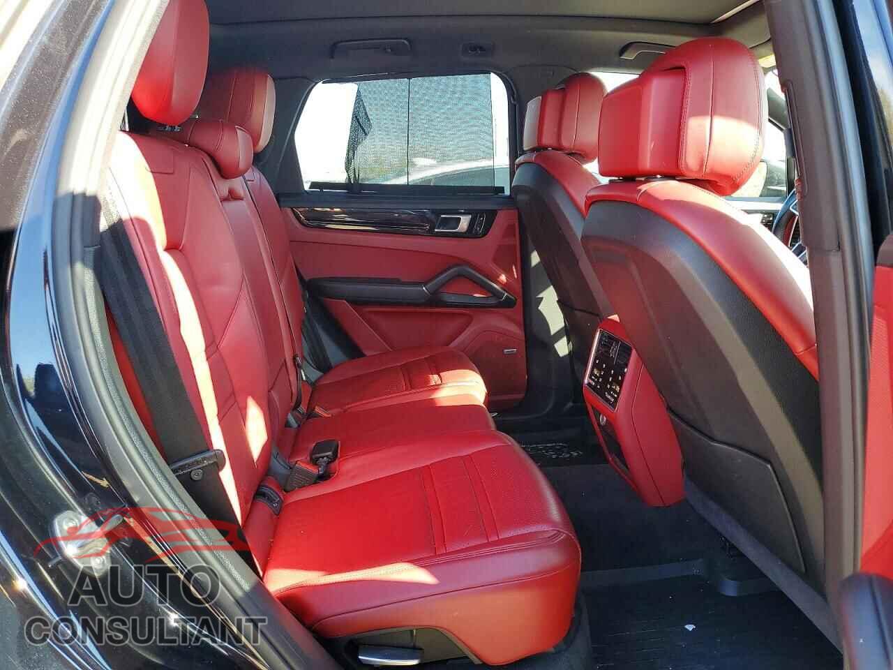 PORSCHE CAYENNE 2019 - WP1AA2AY4KDA07285