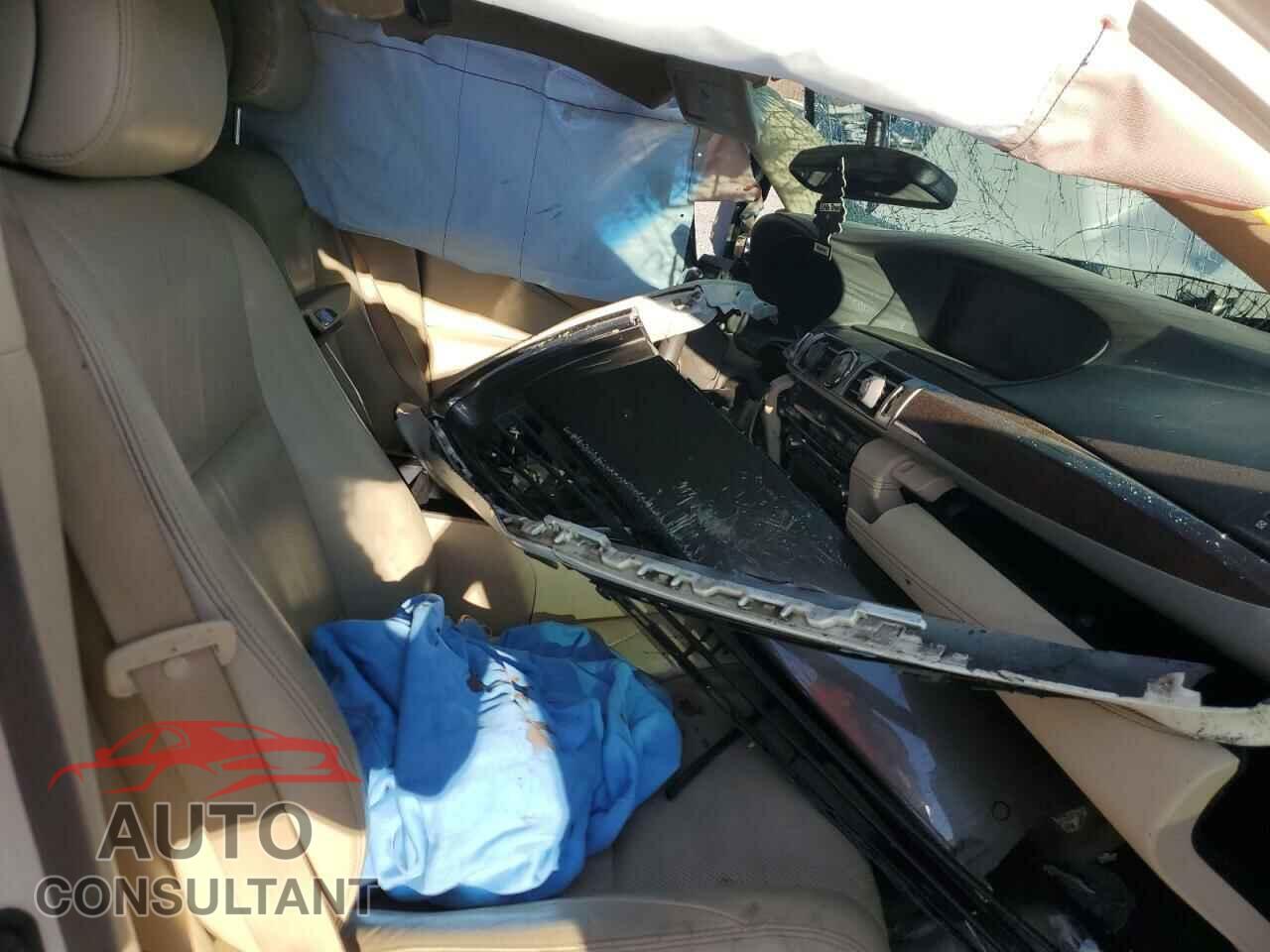 LEXUS LS460 2014 - JTHBL5EF3E5129157