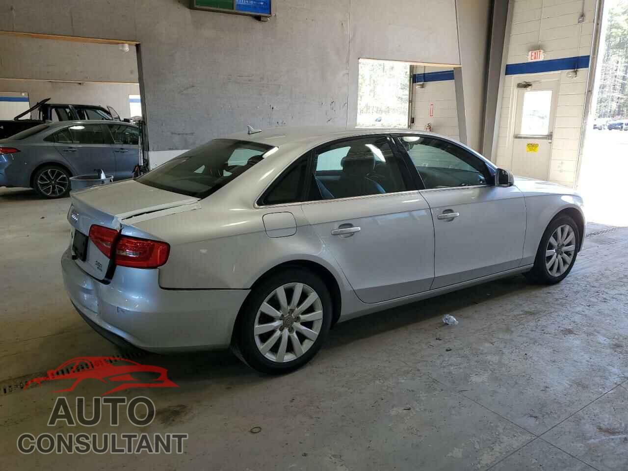 AUDI A4 2013 - WAUBFAFL0DN012220