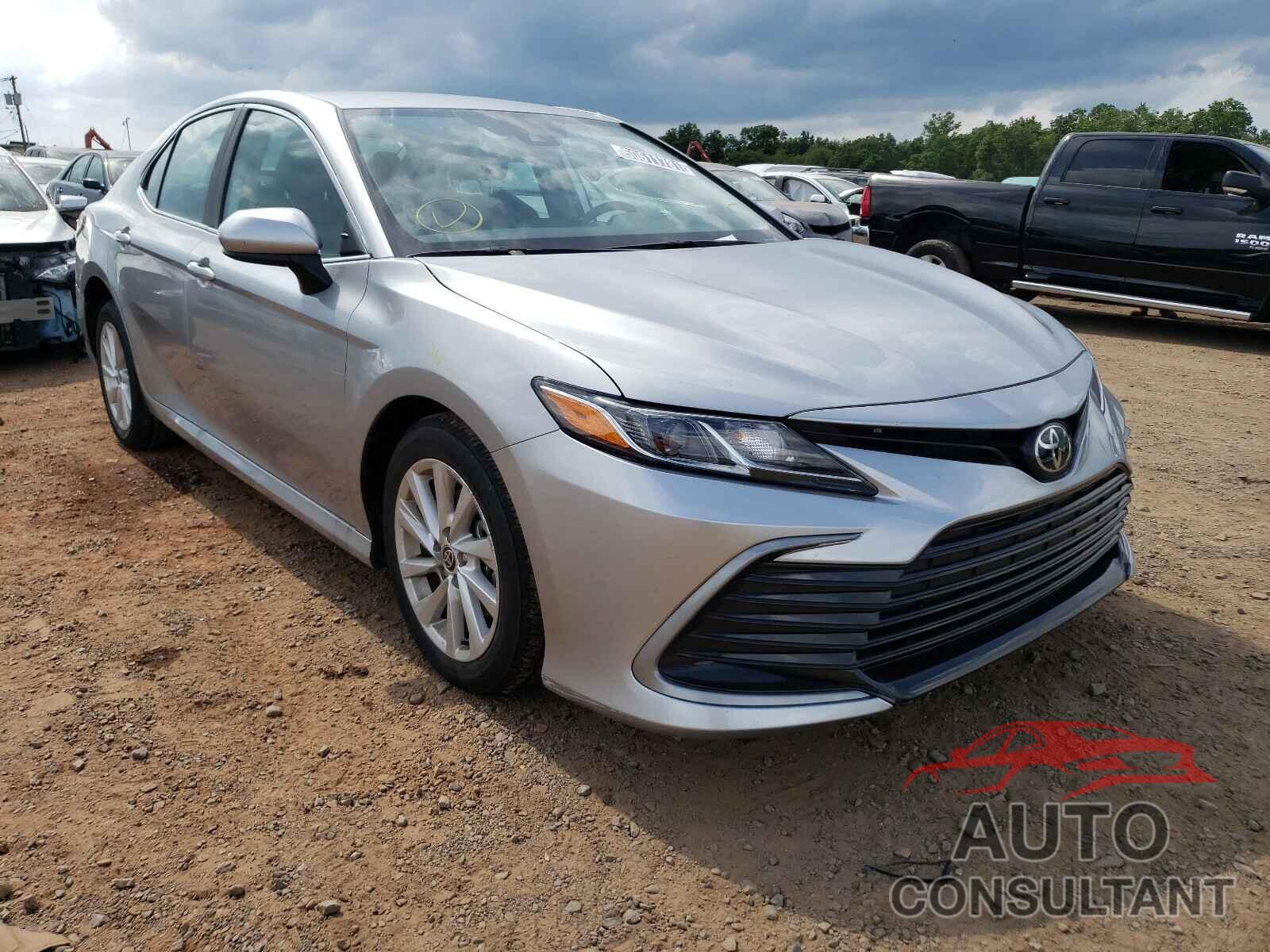 TOYOTA CAMRY 2021 - 4T1C11AK9MU573568