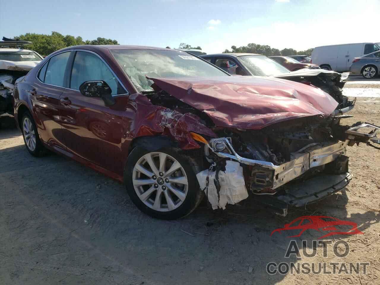 TOYOTA CAMRY 2018 - 4T1B11HK7JU652895
