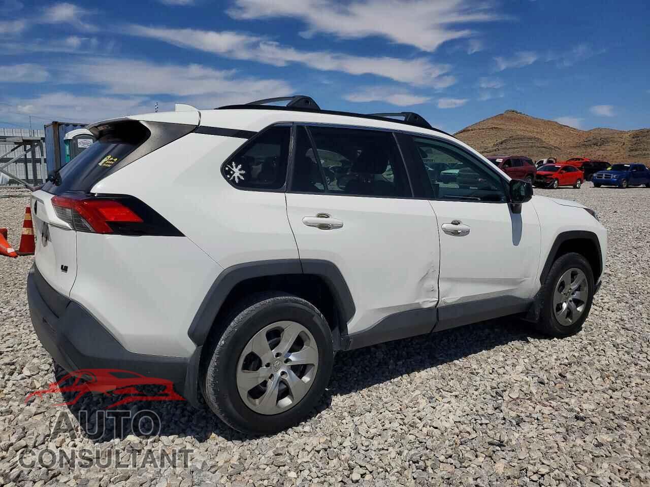 TOYOTA RAV4 2019 - 2T3H1RFV4KC031663