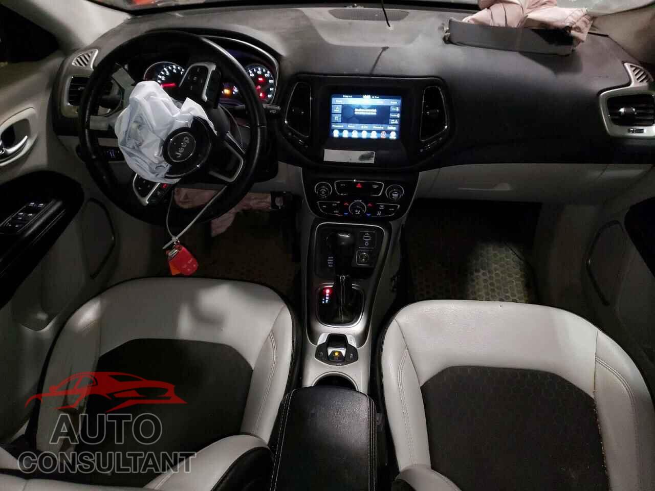 JEEP COMPASS 2019 - 3C4NJDBB4KT599659