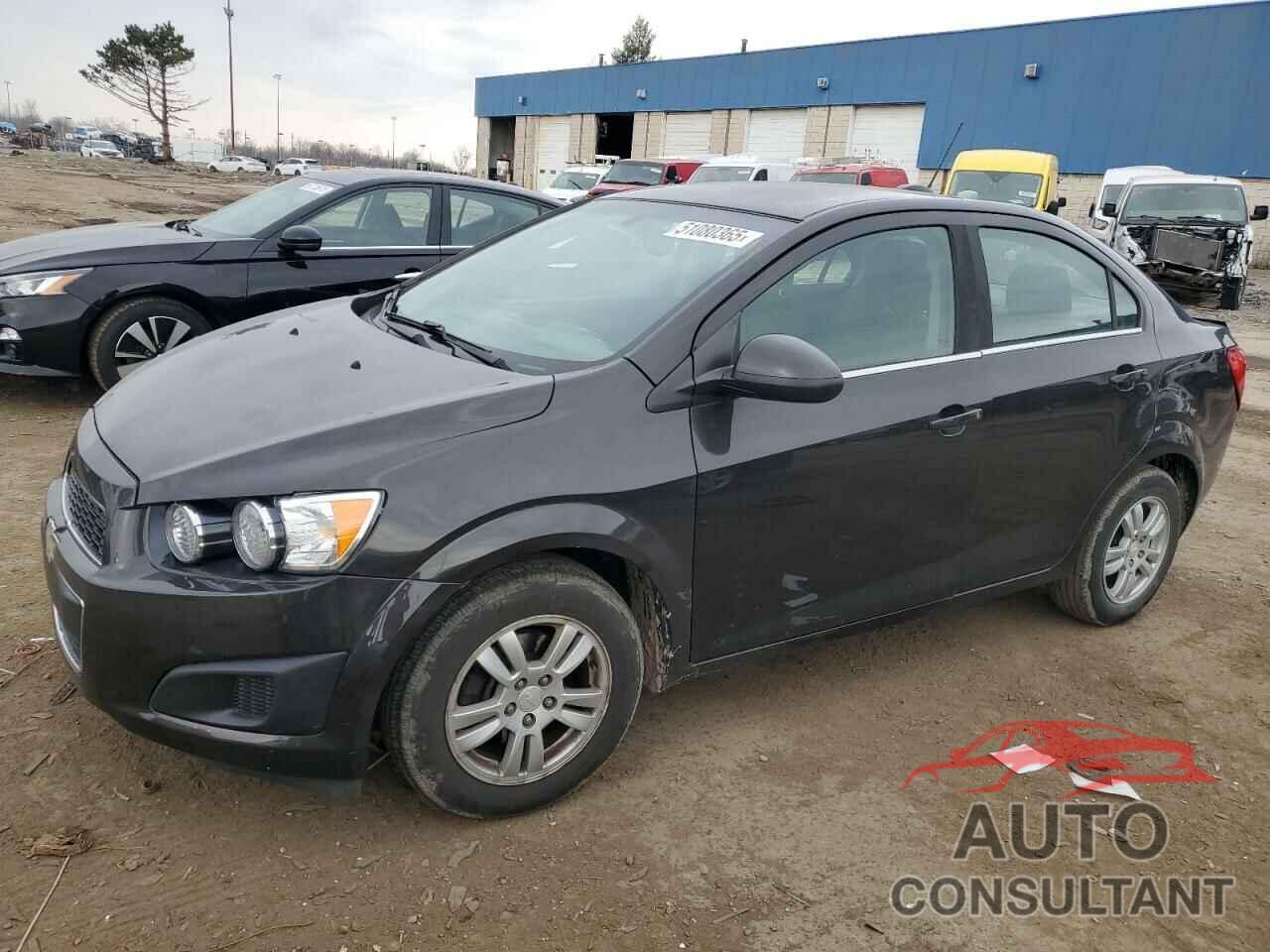 CHEVROLET SONIC 2015 - 1G1JC5SH0F4203556