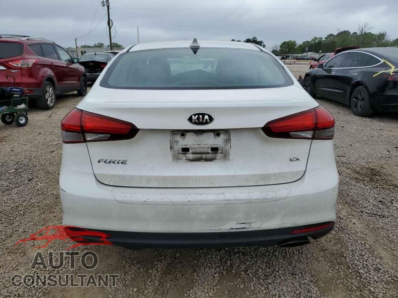 KIA FORTE 2017 - 3KPFL4A80HE121501