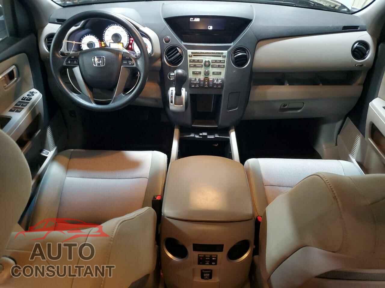 HONDA PILOT 2011 - 5FNYF4H45BB074888