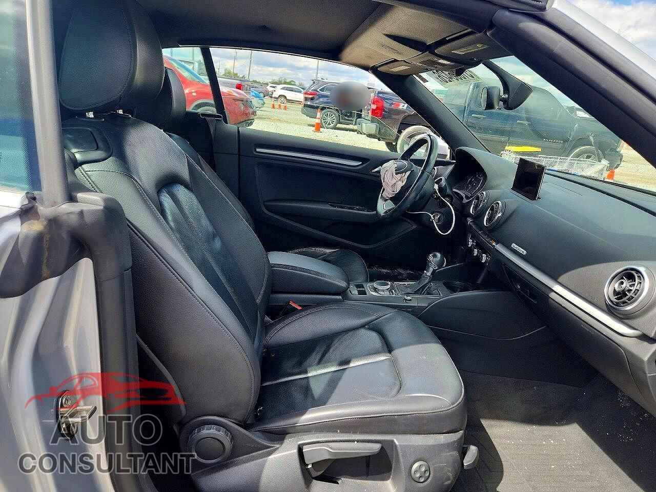 AUDI A3 2015 - WAU7FLFF6F1031795