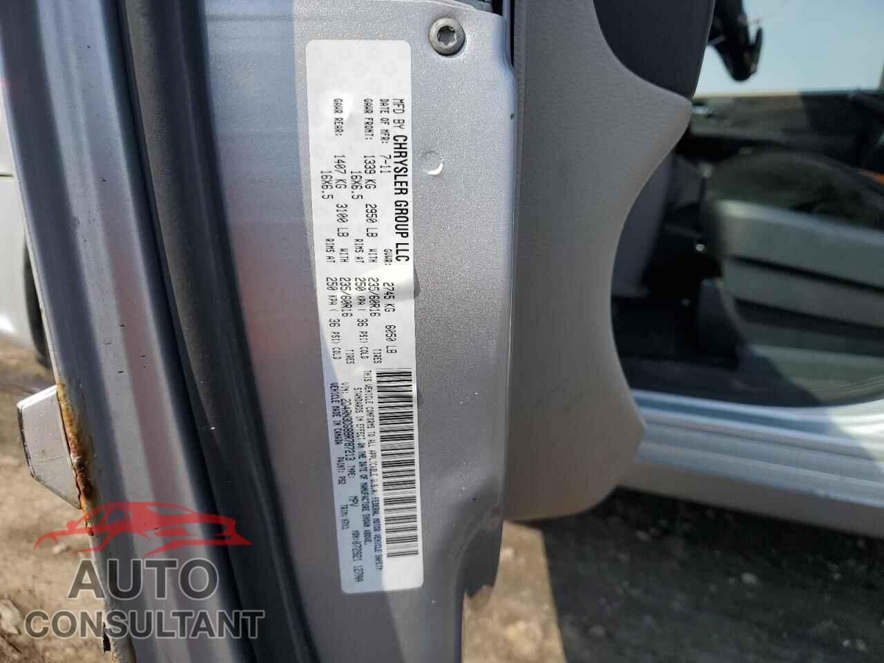 DODGE CARAVAN 2011 - 2D4RN3DG8BR787213