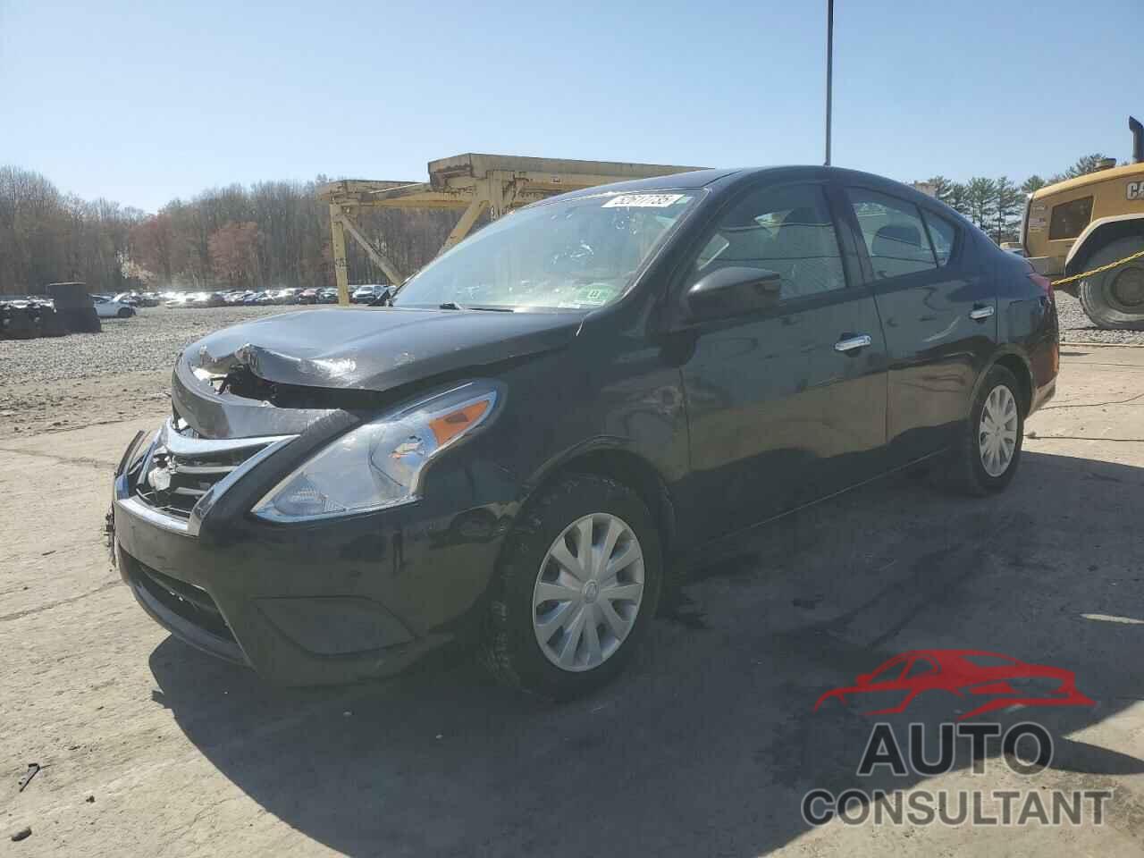 NISSAN VERSA 2018 - 3N1CN7AP0JL809055