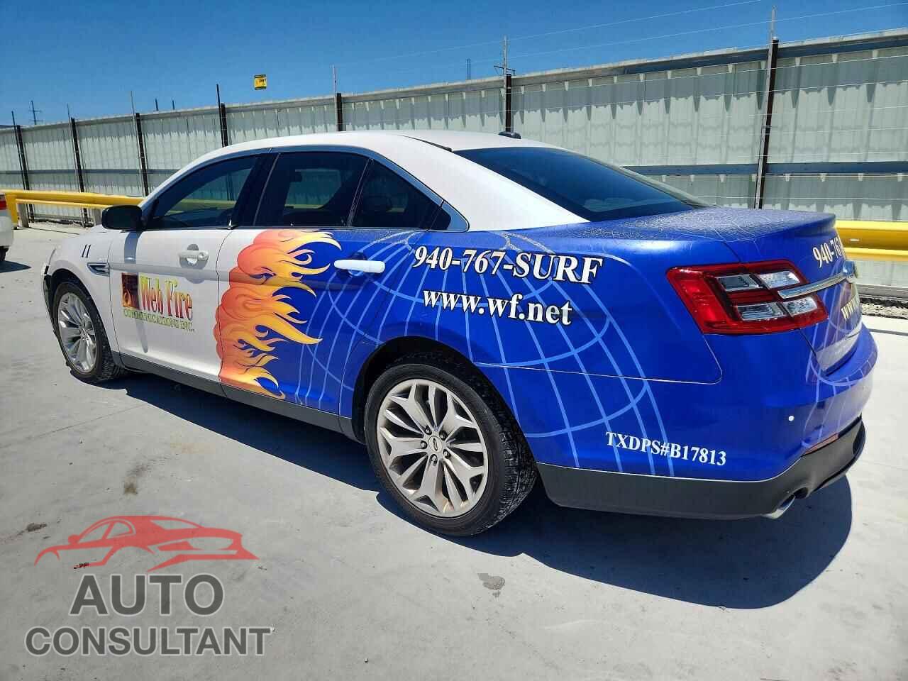 FORD TAURUS 2018 - 1FAHP2F85JG134721