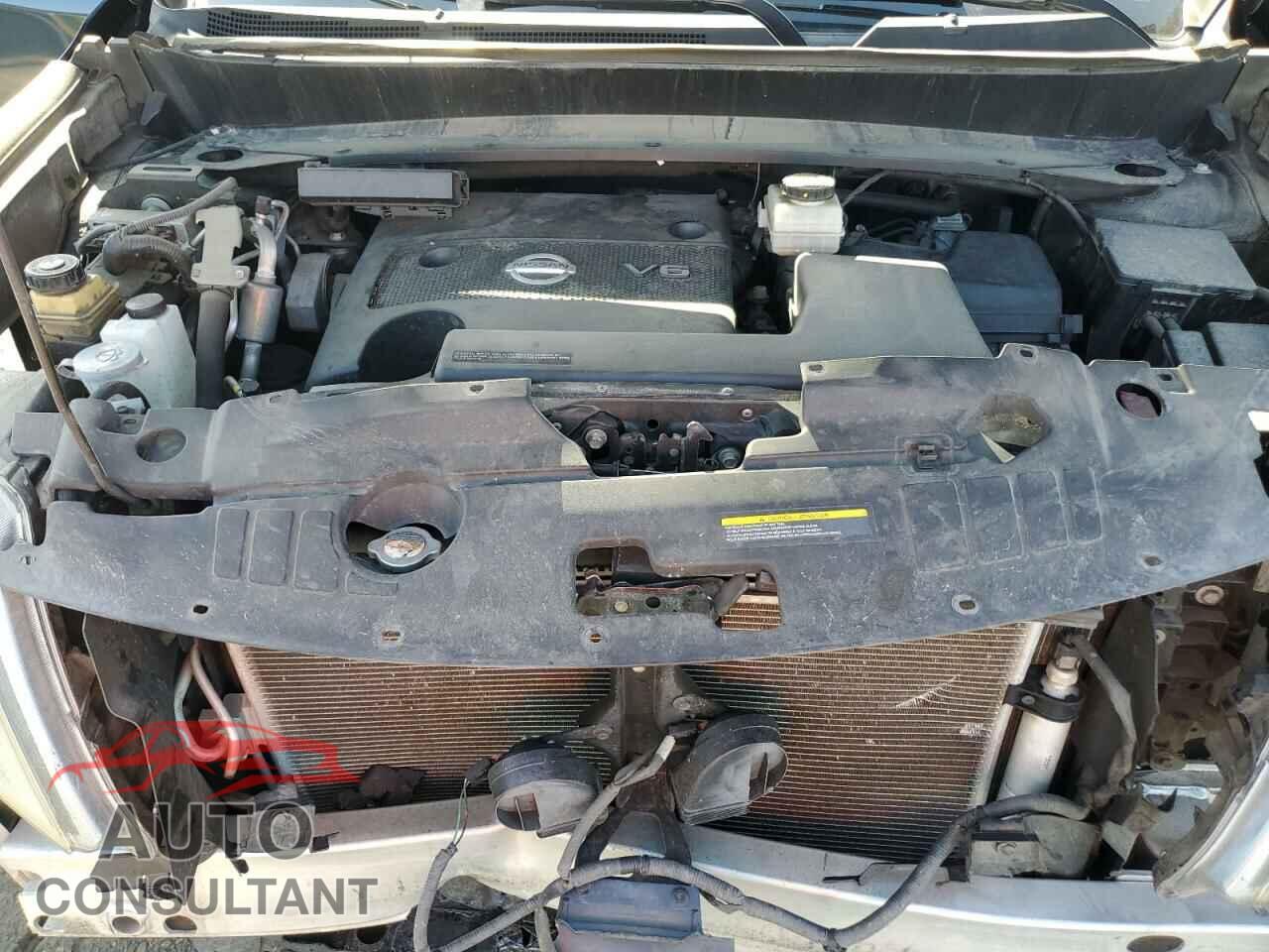 NISSAN PATHFINDER 2015 - 5N1AR2MN9FC686957