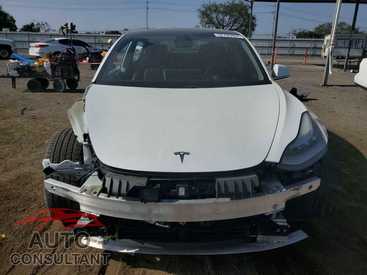 TESLA MODEL 3 2018 - 5YJ3E1EA0JF051040