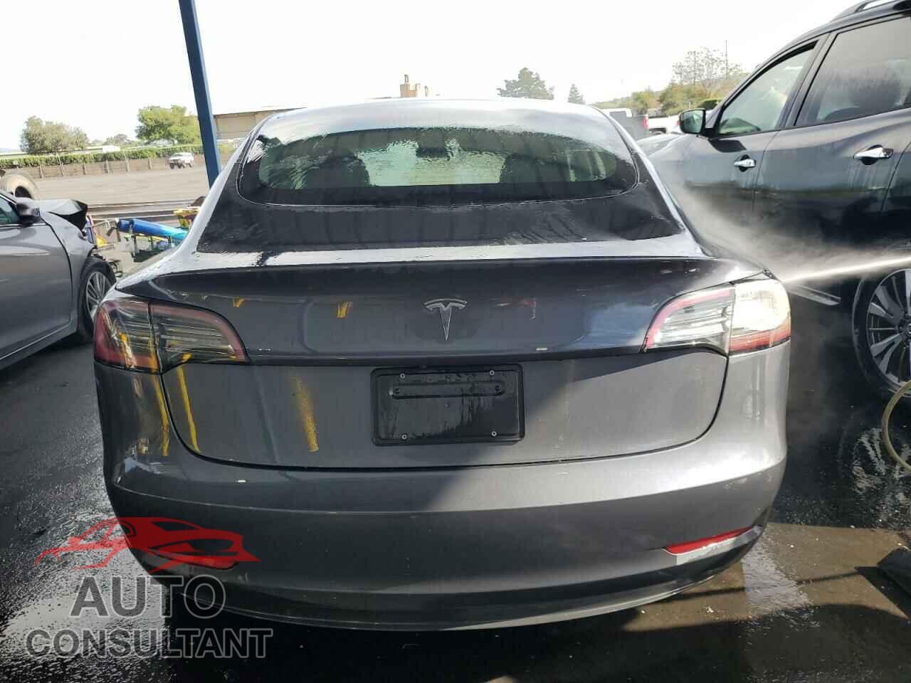 TESLA MODEL 3 2023 - 5YJ3E1EA0PF449499
