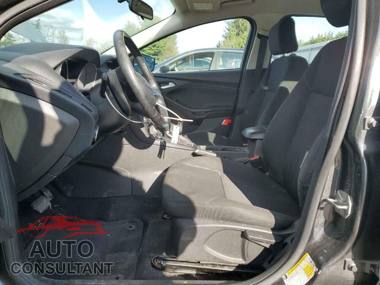 FORD FOCUS 2017 - 1FADP3F2XHL228322