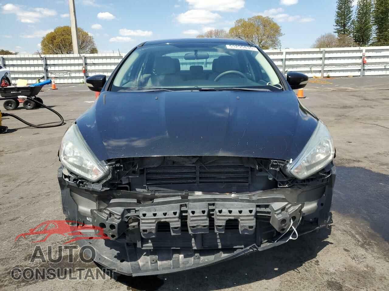 FORD FOCUS 2017 - 1FADP3F26HL221366