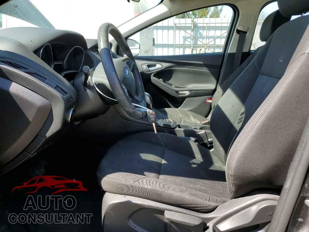 FORD FOCUS 2015 - 1FADP3K25FL223502