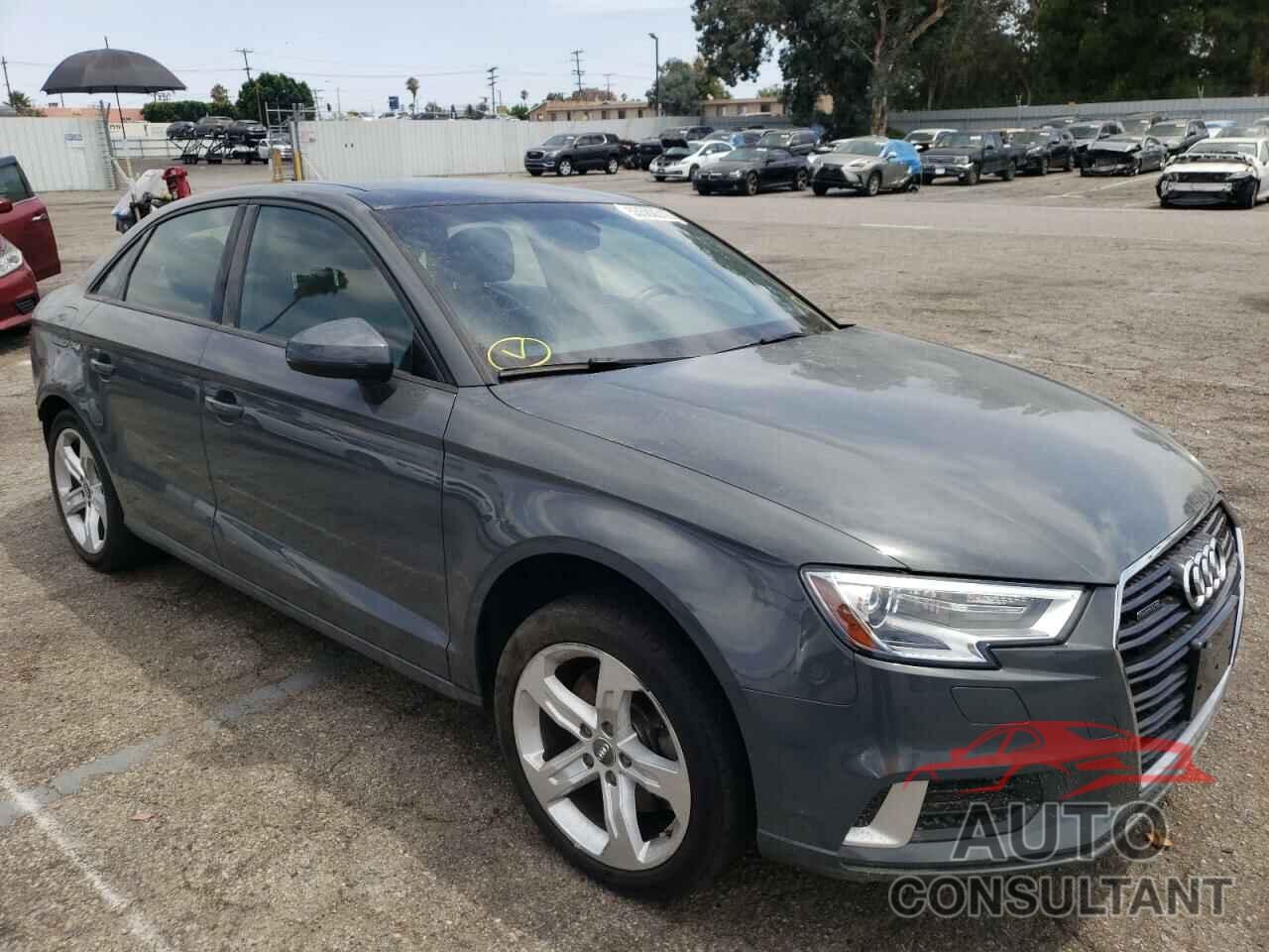 AUDI A3 2018 - WAUB8GFF1J1009529