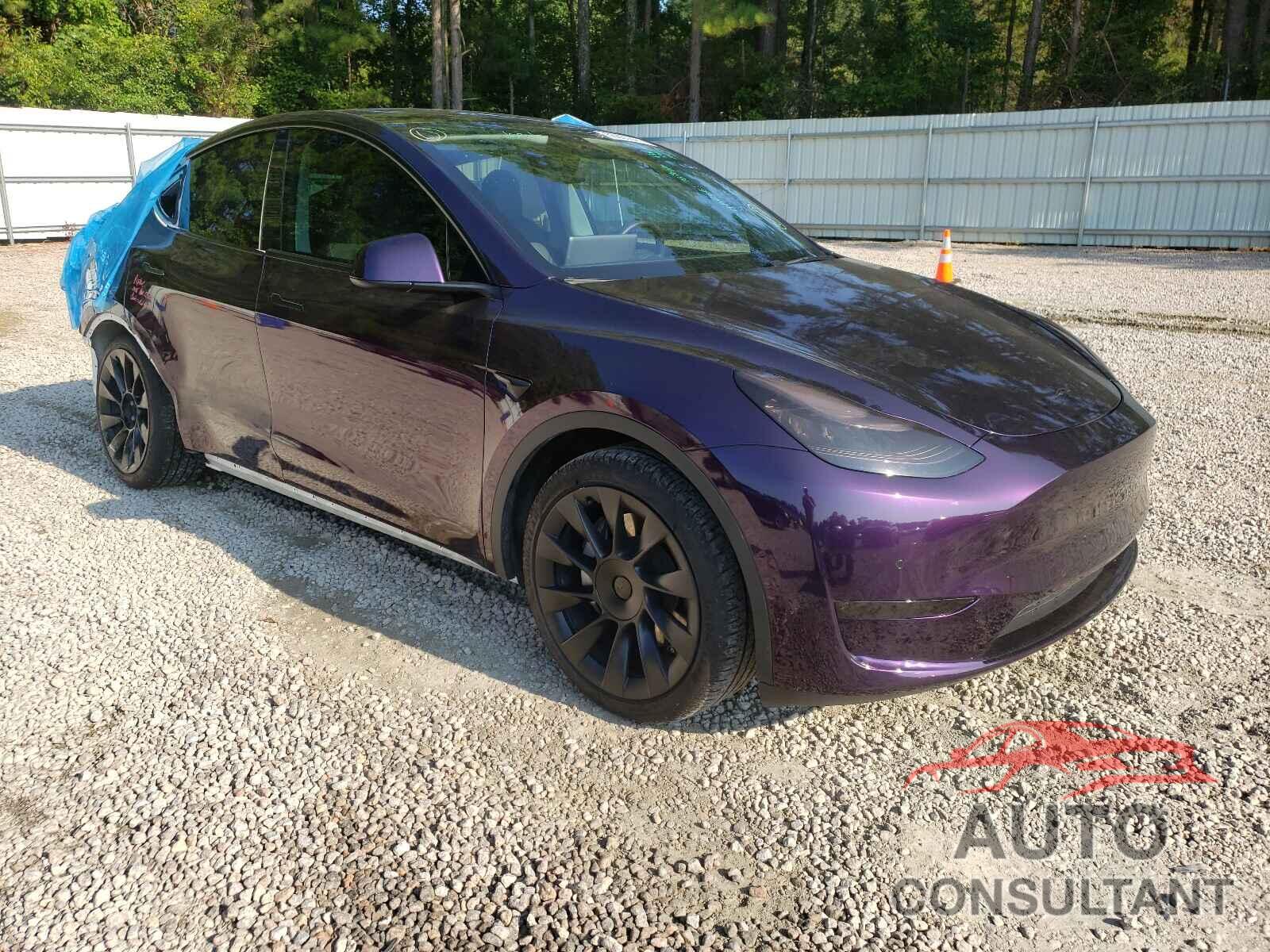TESLA MODEL Y 2020 - 5YJYGDEF0LF037719