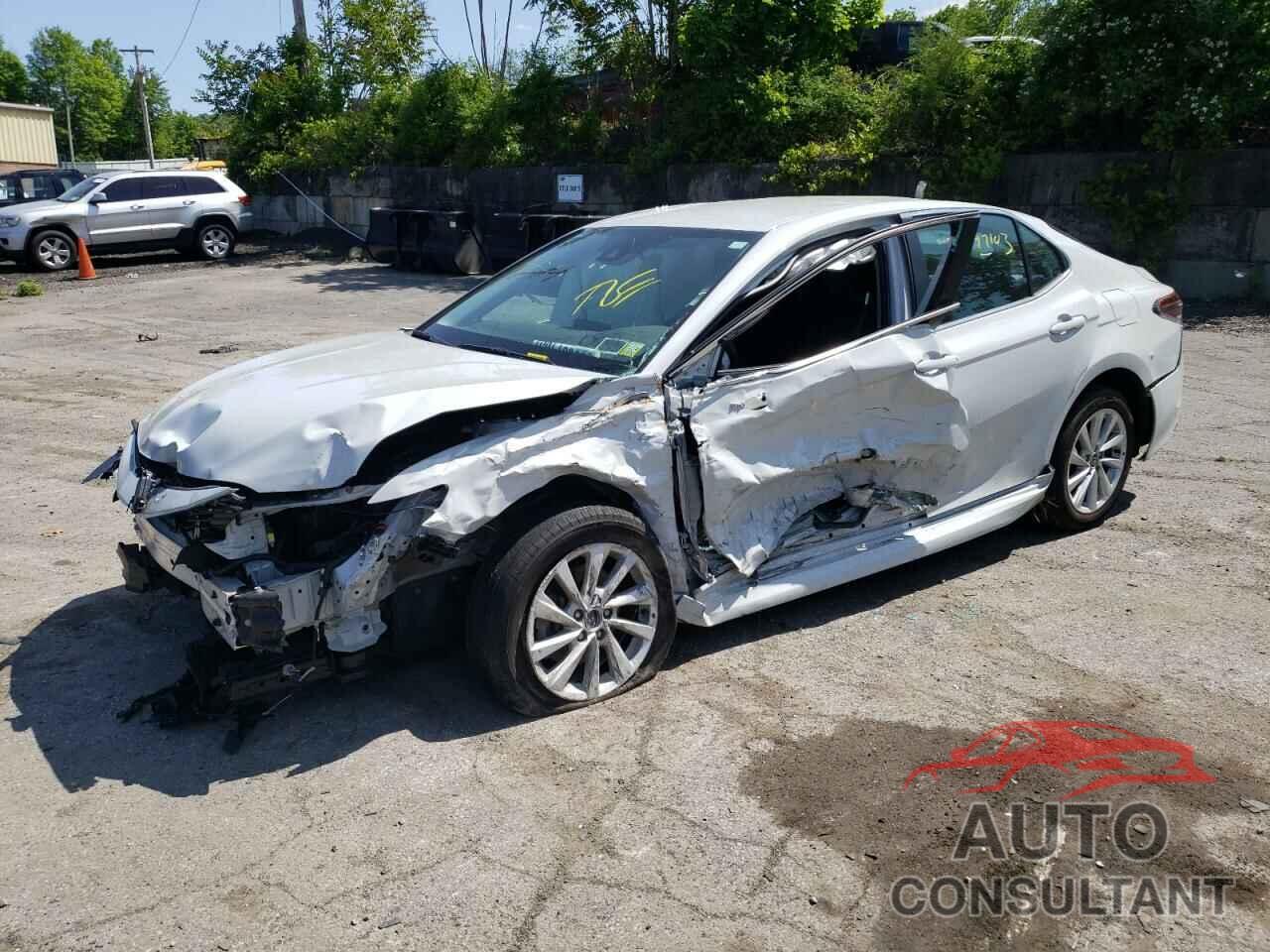 TOYOTA CAMRY 2022 - 4T1C11BK5NU054761