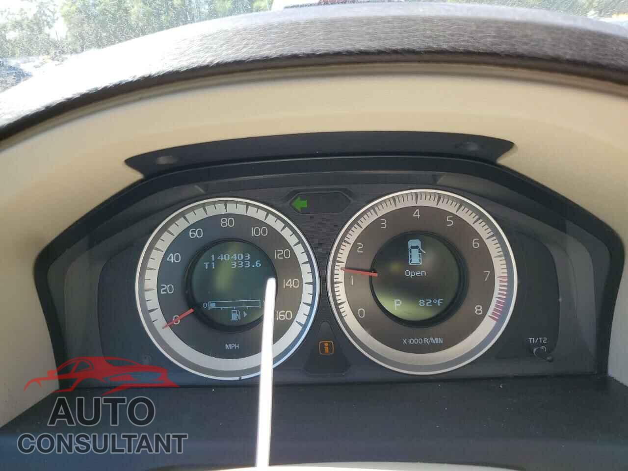VOLVO XC70 2011 - YV4952BL6B1104806