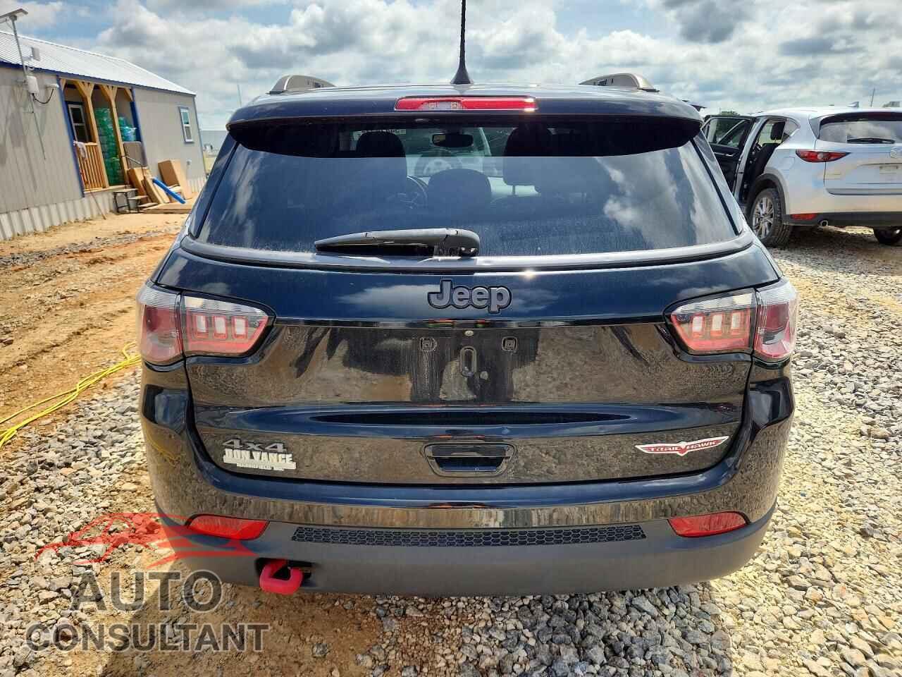 JEEP COMPASS 2017 - 3C4NJDDB3HT631846
