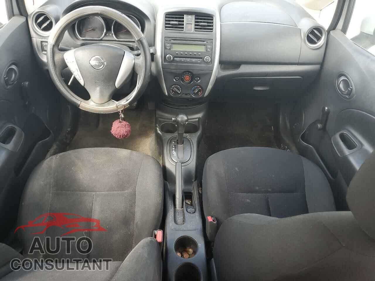 NISSAN VERSA 2015 - 3N1CE2CP2FL395610