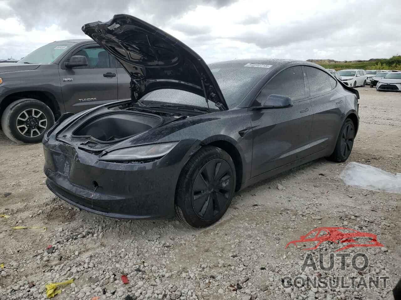 TESLA MODEL 3 2025 - 5YJ3E1EA3SF905892