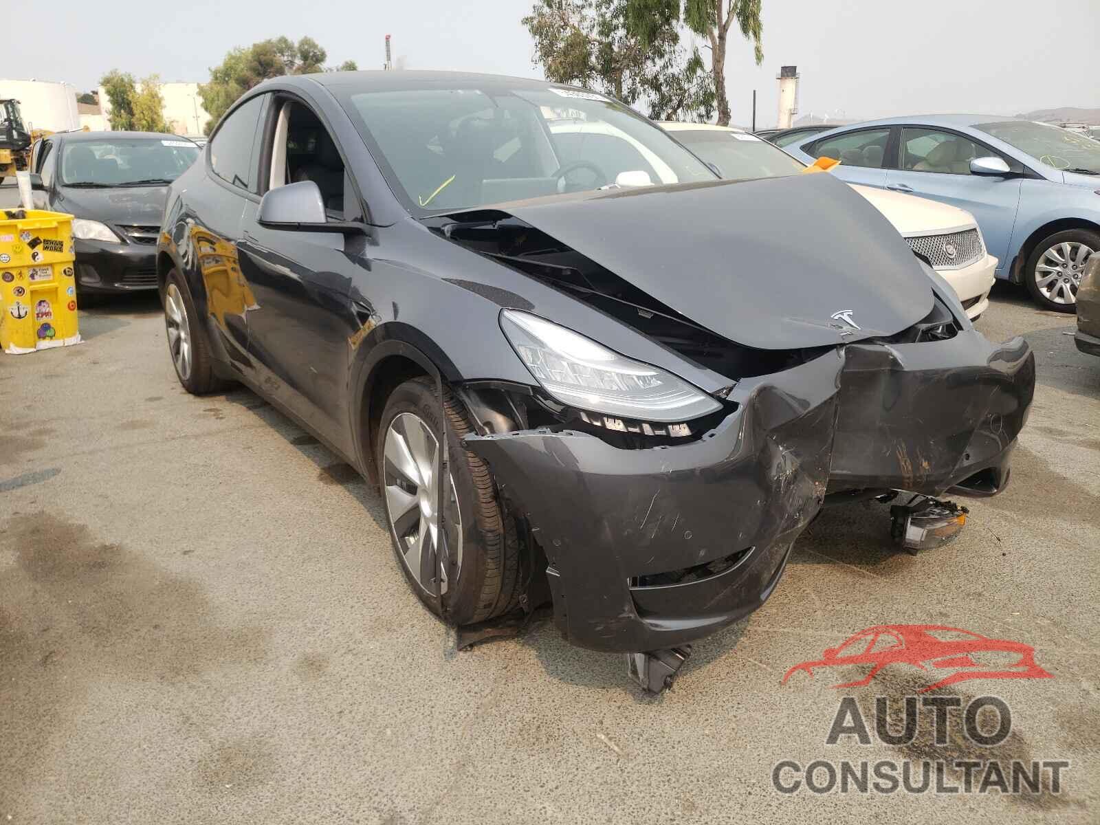 TESLA MODEL Y 2021 - 5YJYGDEE8MF087387