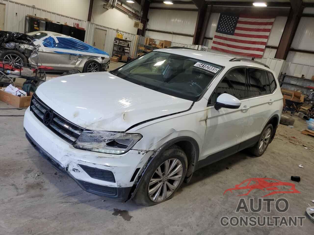 VOLKSWAGEN TIGUAN 2018 - 3VV0B7AX2JM065883