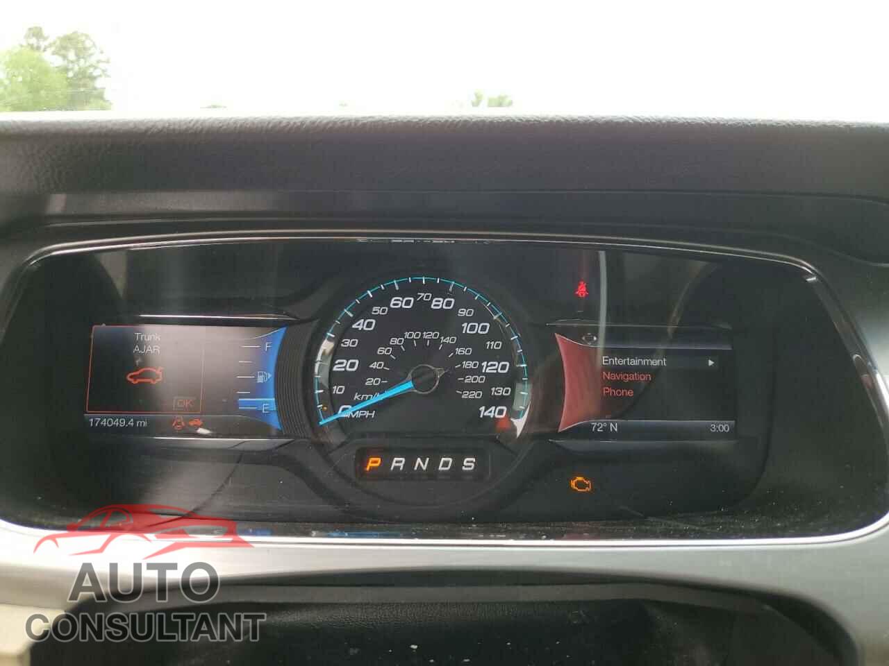 FORD TAURUS 2015 - 1FAHP2E84FG174877