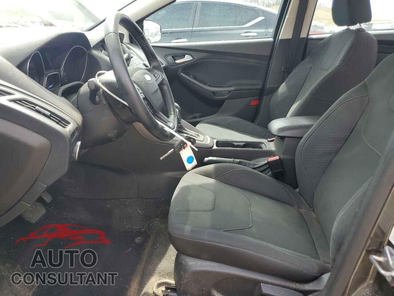 FORD FOCUS 2016 - 1FADP3F21GL278248
