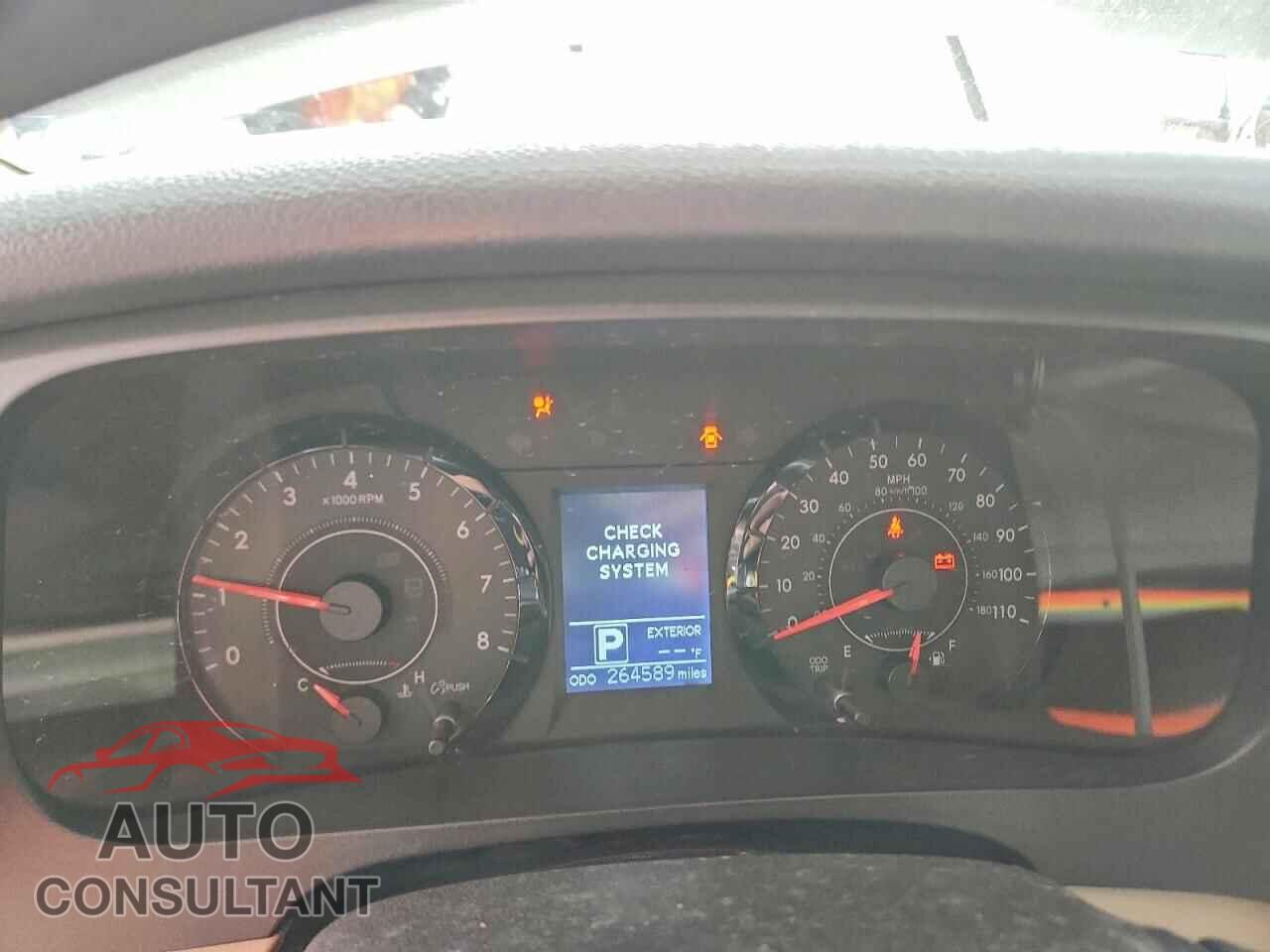 TOYOTA SIENNA 2017 - 5TDKZ3DC0HS848067