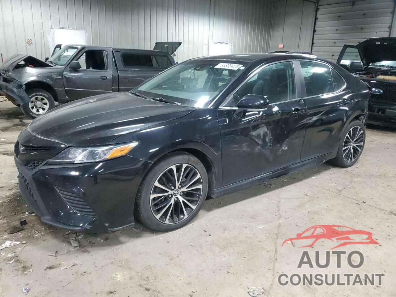 TOYOTA CAMRY 2018 - 4T1B11HK9JU121813