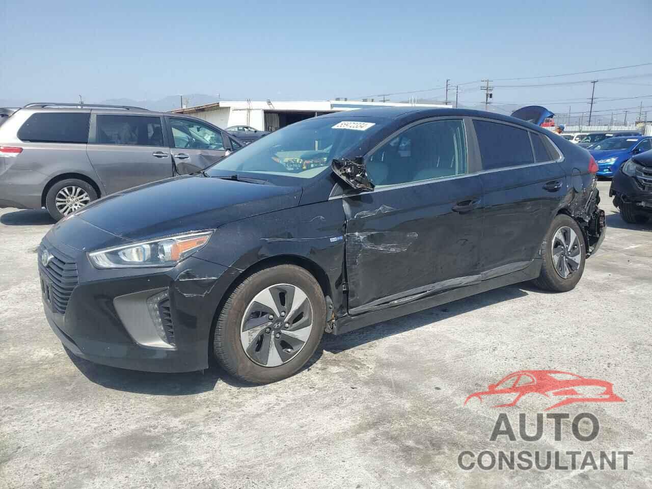 HYUNDAI IONIQ 2017 - KMHC75LC6HU049604