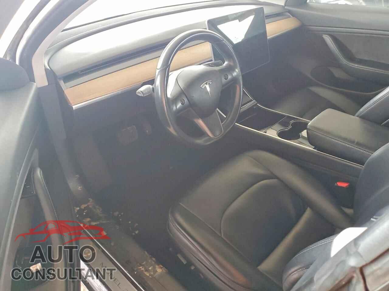 TESLA MODEL 3 2018 - 5YJ3E1EAXJF009474