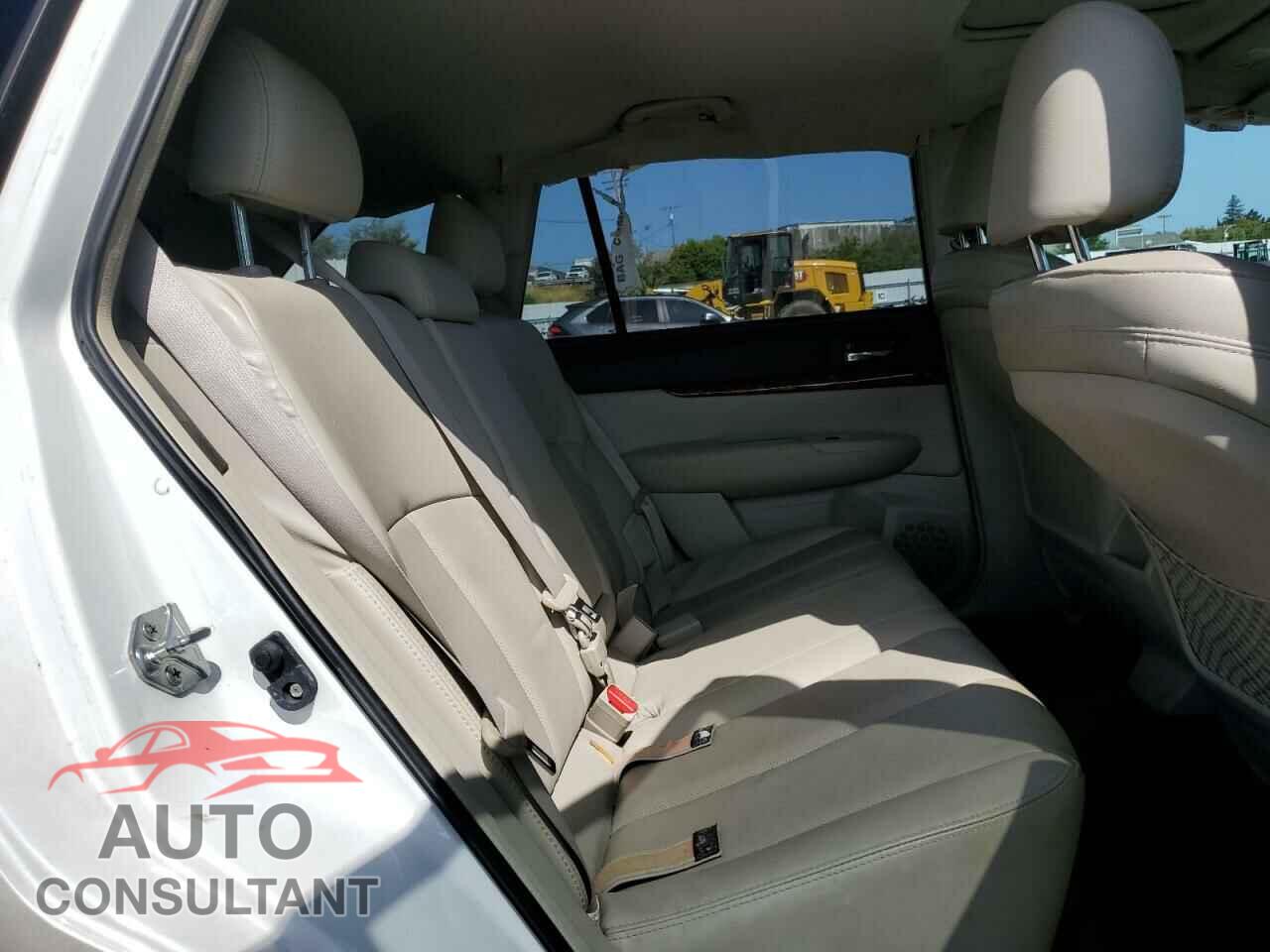 SUBARU OUTBACK 2011 - 4S4BRBKC2B3355248