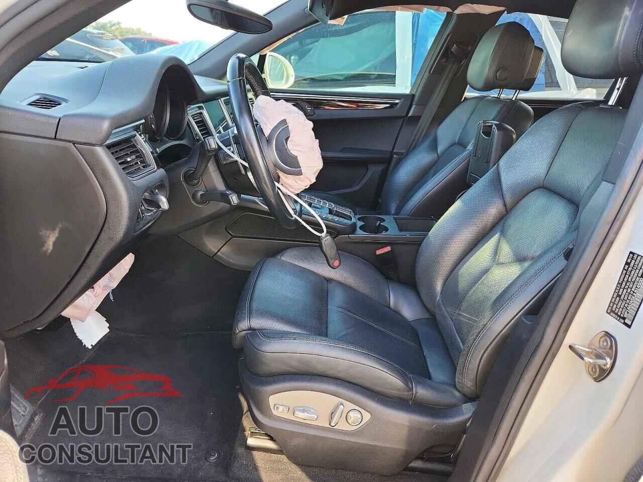 PORSCHE MACAN 2018 - WP1AA2A5XJLB14500