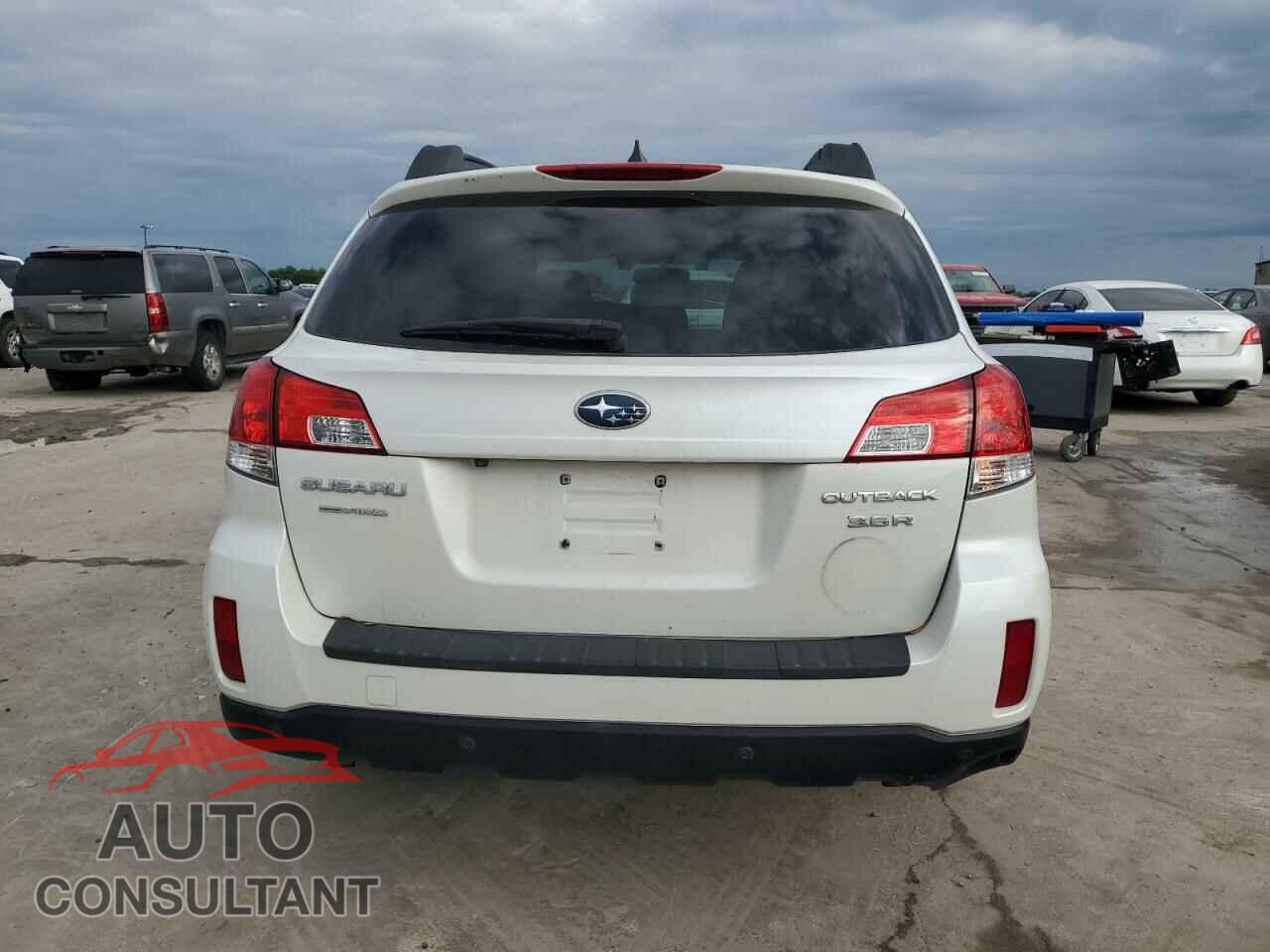 SUBARU OUTBACK 2014 - 4S4BRDPC5E2312425