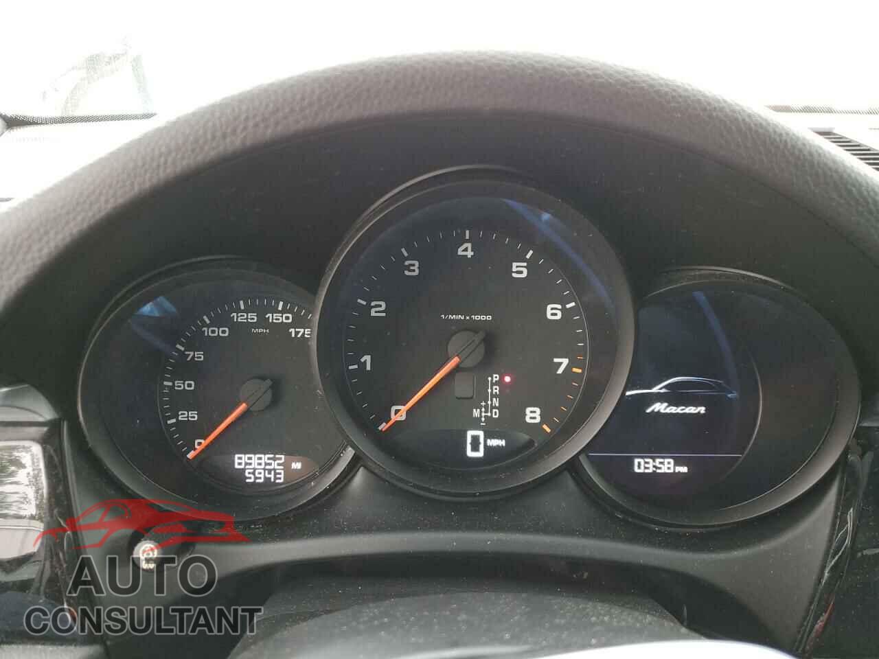 PORSCHE MACAN 2017 - WP1AA2A58HLB80635